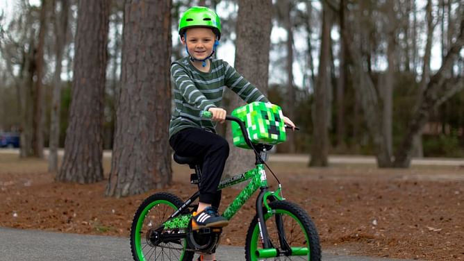 How to get the Minecraft creeper-themed bicycle