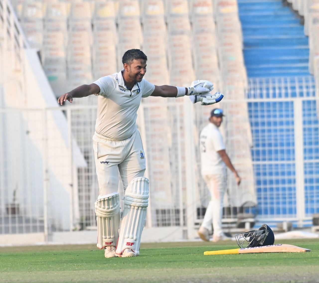 Anustup Majumdar dedicates a dance move to his son after hundred against Mumbai