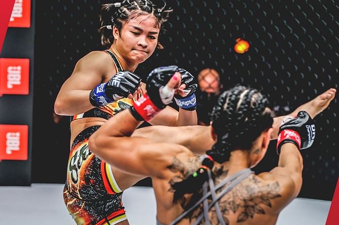 WATCH: Stamp Fairtex’s thrilling revenge fight against Ukrainian star Alyona Rassohyna in Atomweight MMA World Grand Prix