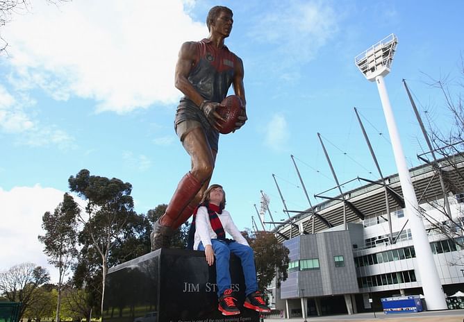 5 players with most consecutive AFL games ft. Jack Crisp