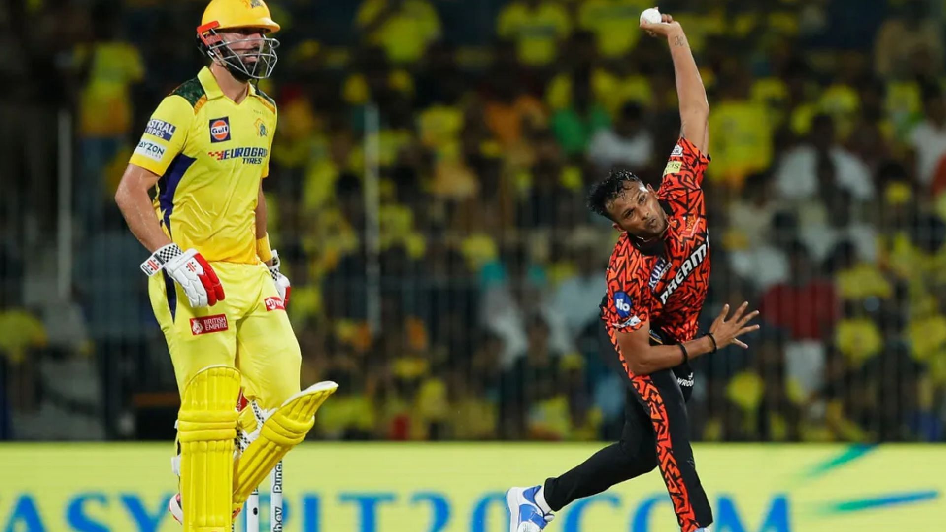 T Natarajan (right) of SRH (Credits: IPL)