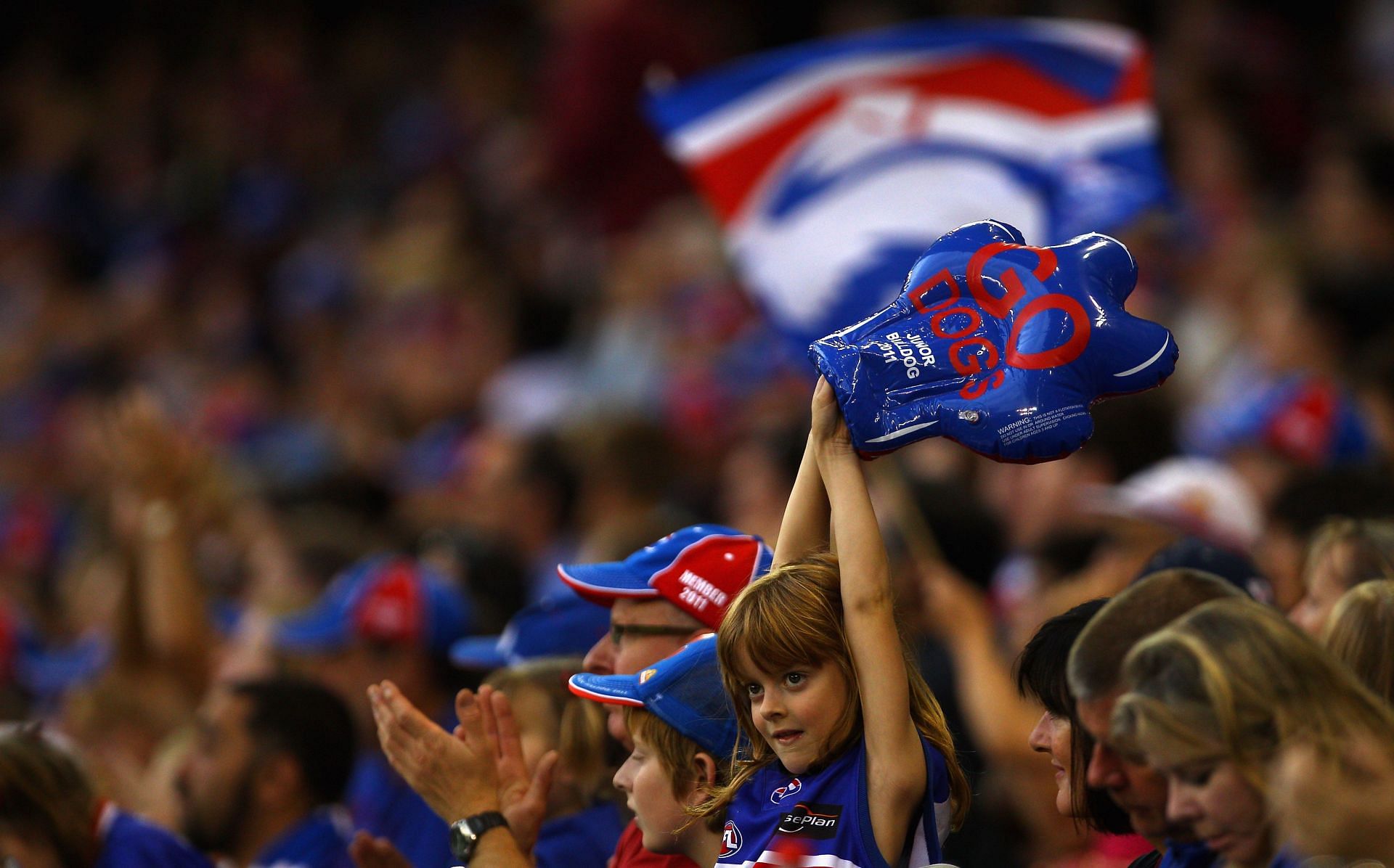 AFL Rd 3 - Western Bulldogs v Gold Coast