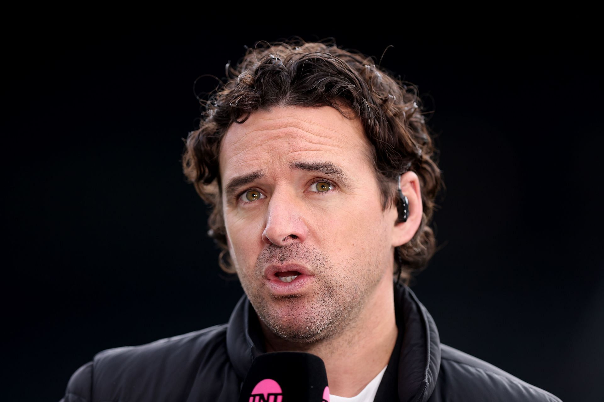 Owen Hargreaves thinks the Gunners will come out on top.