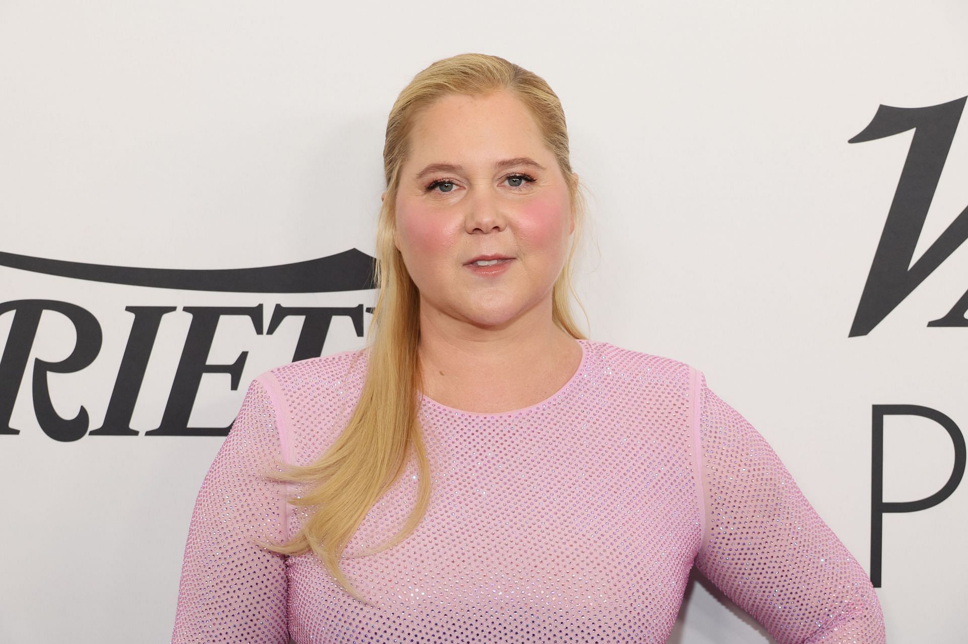 Amy Schumer Health Update: Comedian Says She Is "feeling Better" After ...