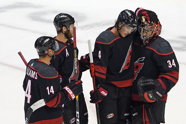 NHL: Eastern Conference Qualifications-New York Rangers vs Carolina Hurricanes