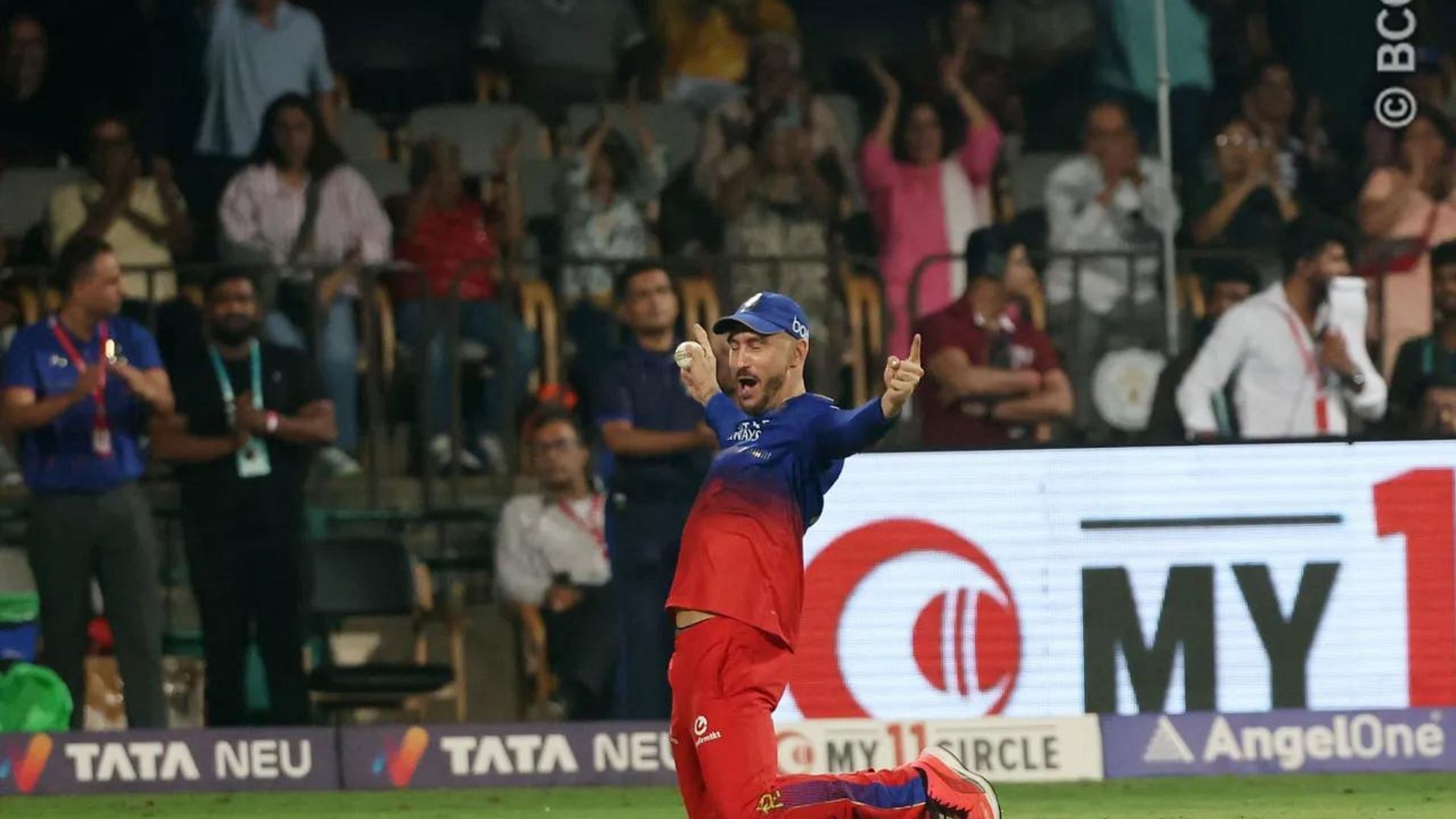 Faf du Plessis took an important catch under pressure in RCB vs CSK game (Image: BCCI/IPL)