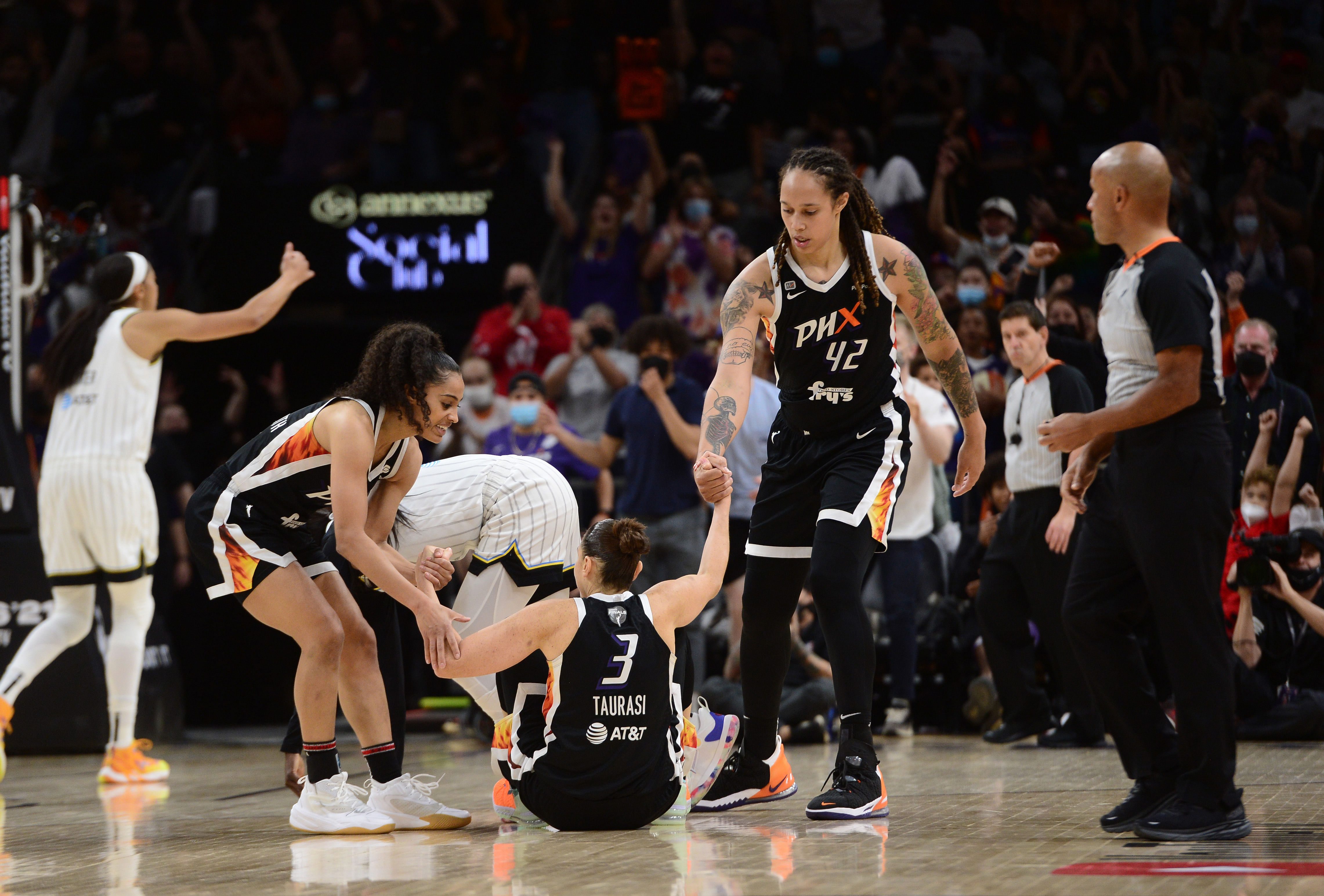 WNBA: Finals-Chicago Sky at Phoenix Mercury