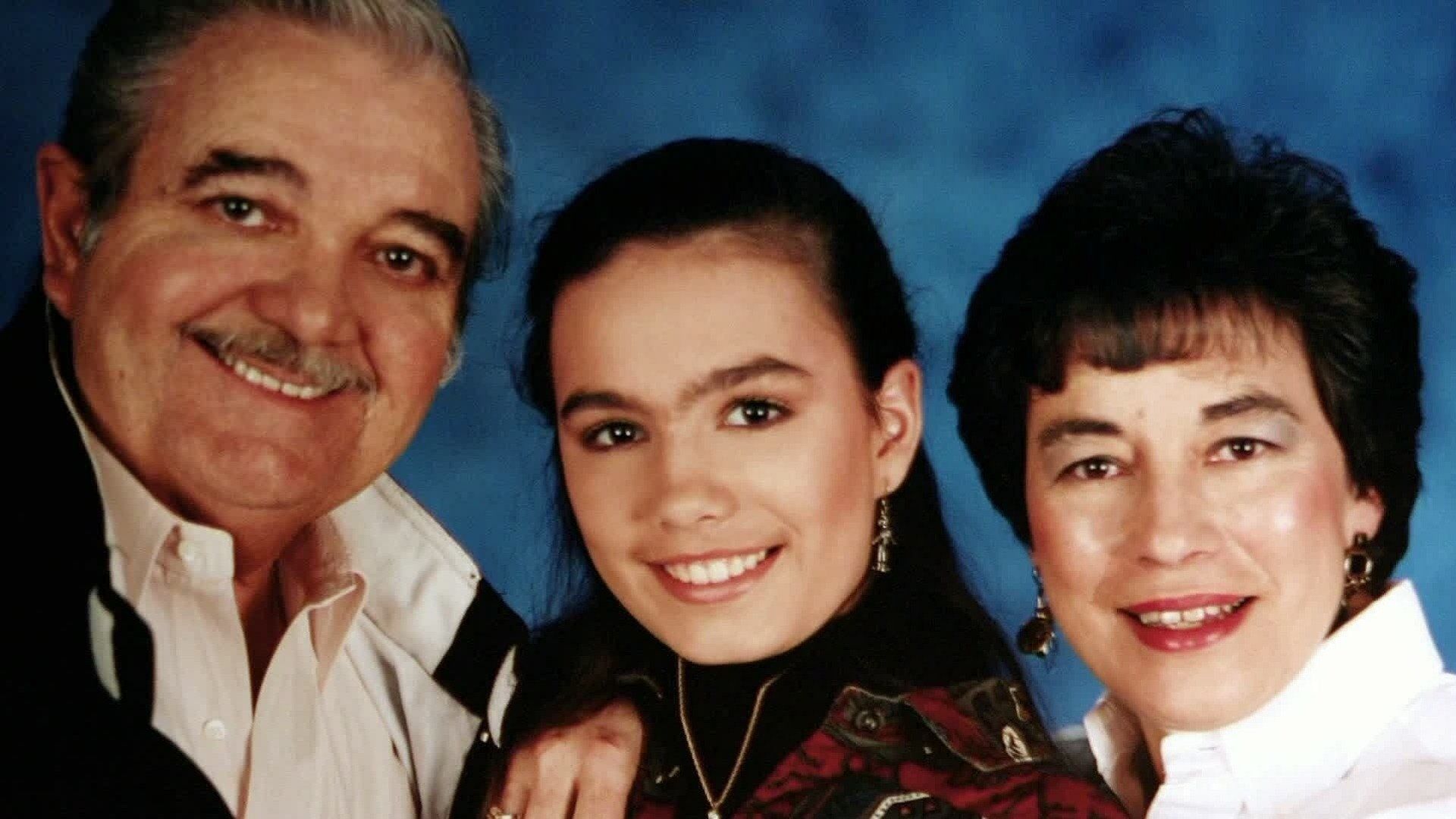 A picture of Janie Ballard, her husband Lester, and daughter Leslie (image via Peacock)