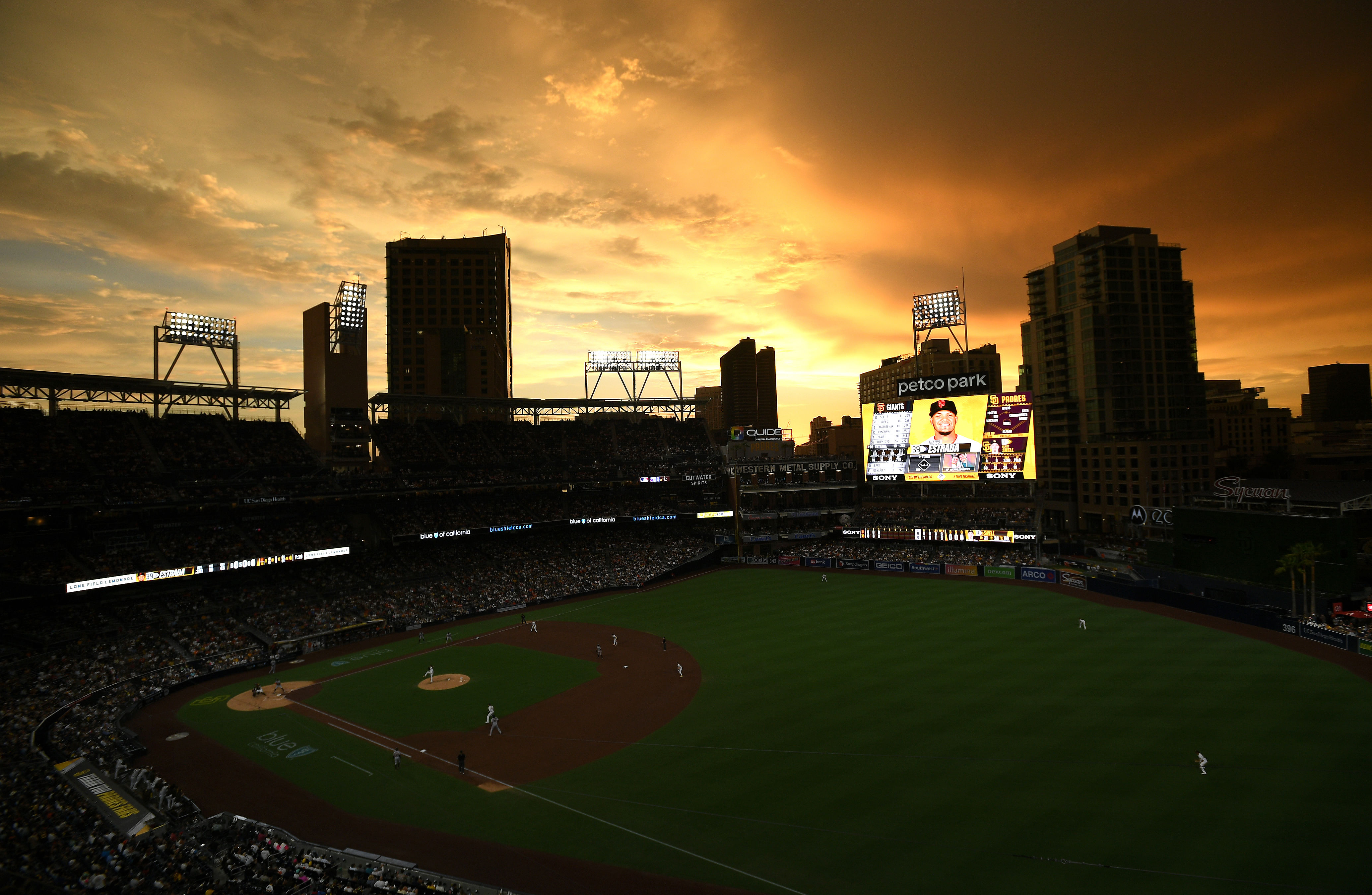 MLB: San Francisco Giants at San Diego Padres