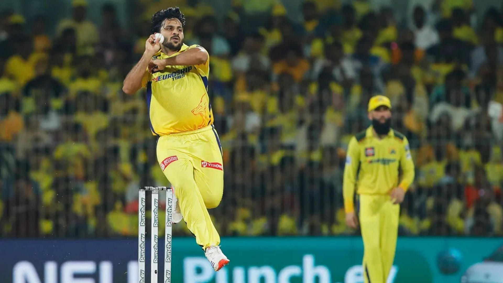 Shardul Thakur in action