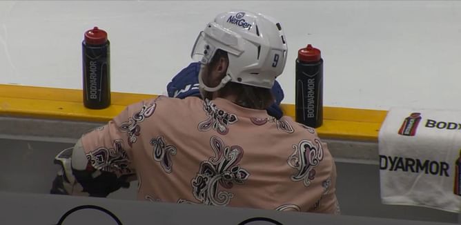 "There is no way somebody made that": Canucks HC Rick Tocchet hilariously comments on Arturs Silovs' unique pink dress shirt