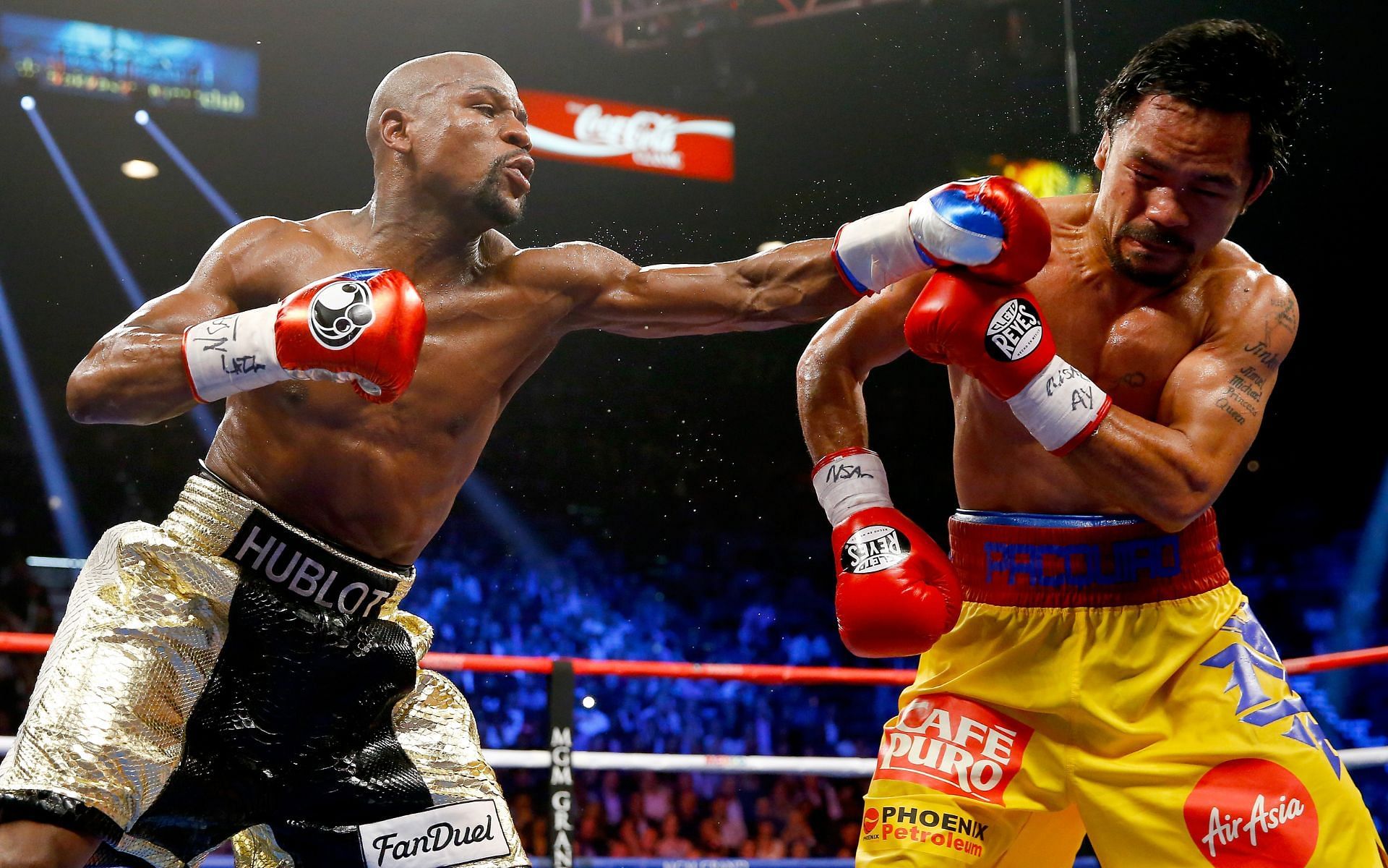 The iconic boxing match between Floyd 