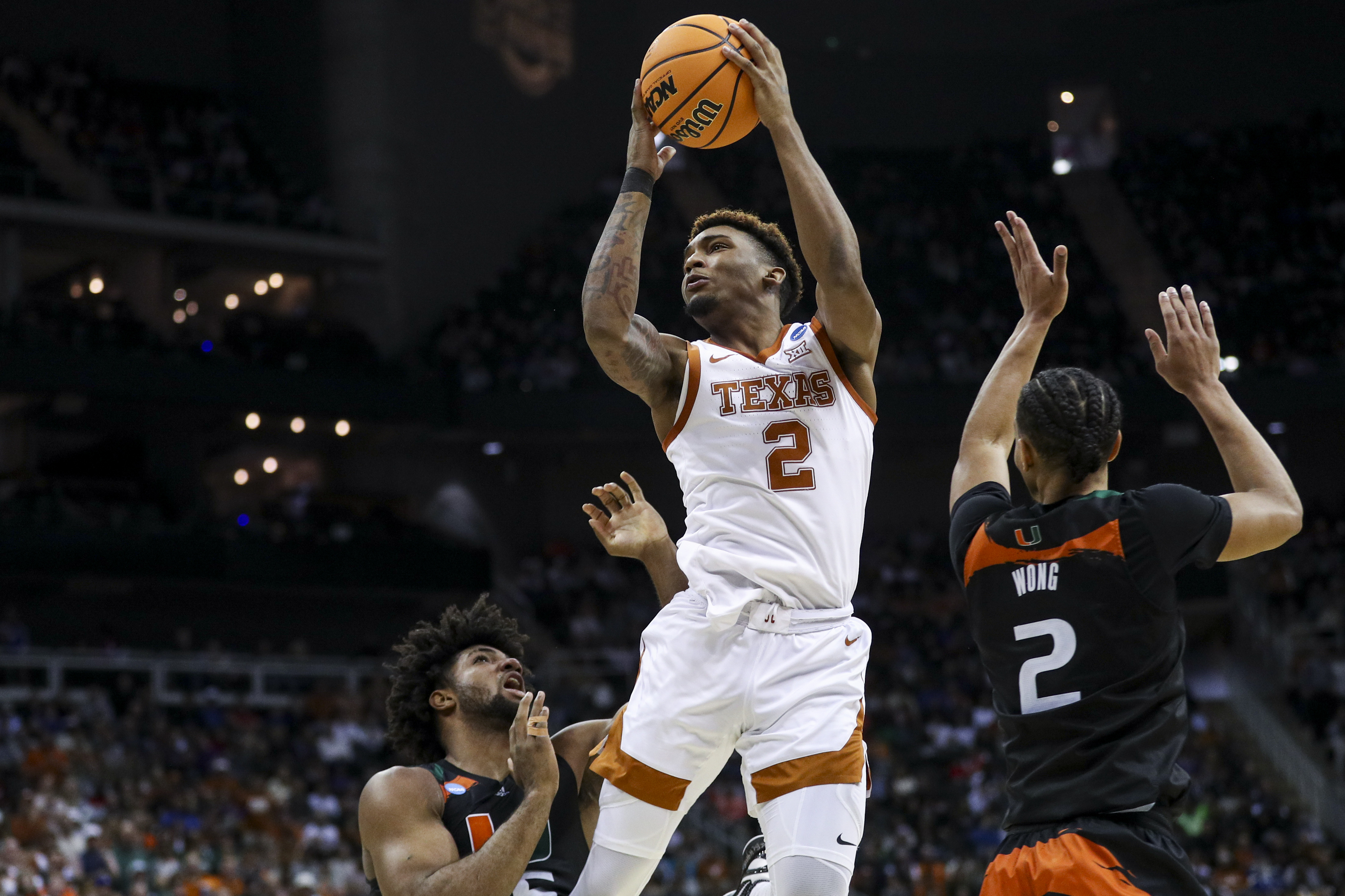 Former Texas and Kansas standout Arterio Morris will be on the move for a third school in the transfer portal.