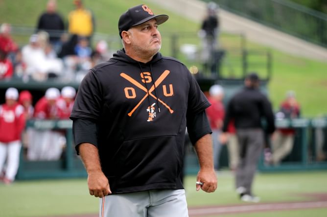 Top 10 College Baseball games today, May 25: TV channel, streaming options and more