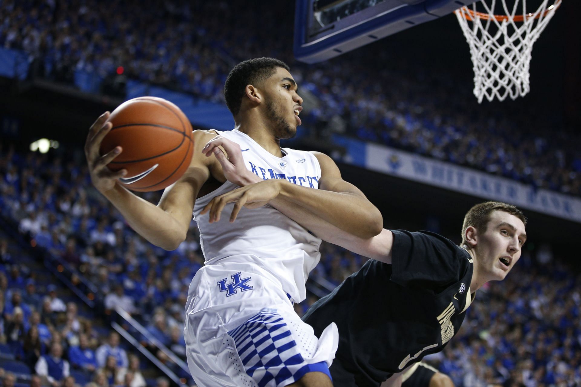 Karl-Anthony Towns played for Kentucky in the 2014-15 season.