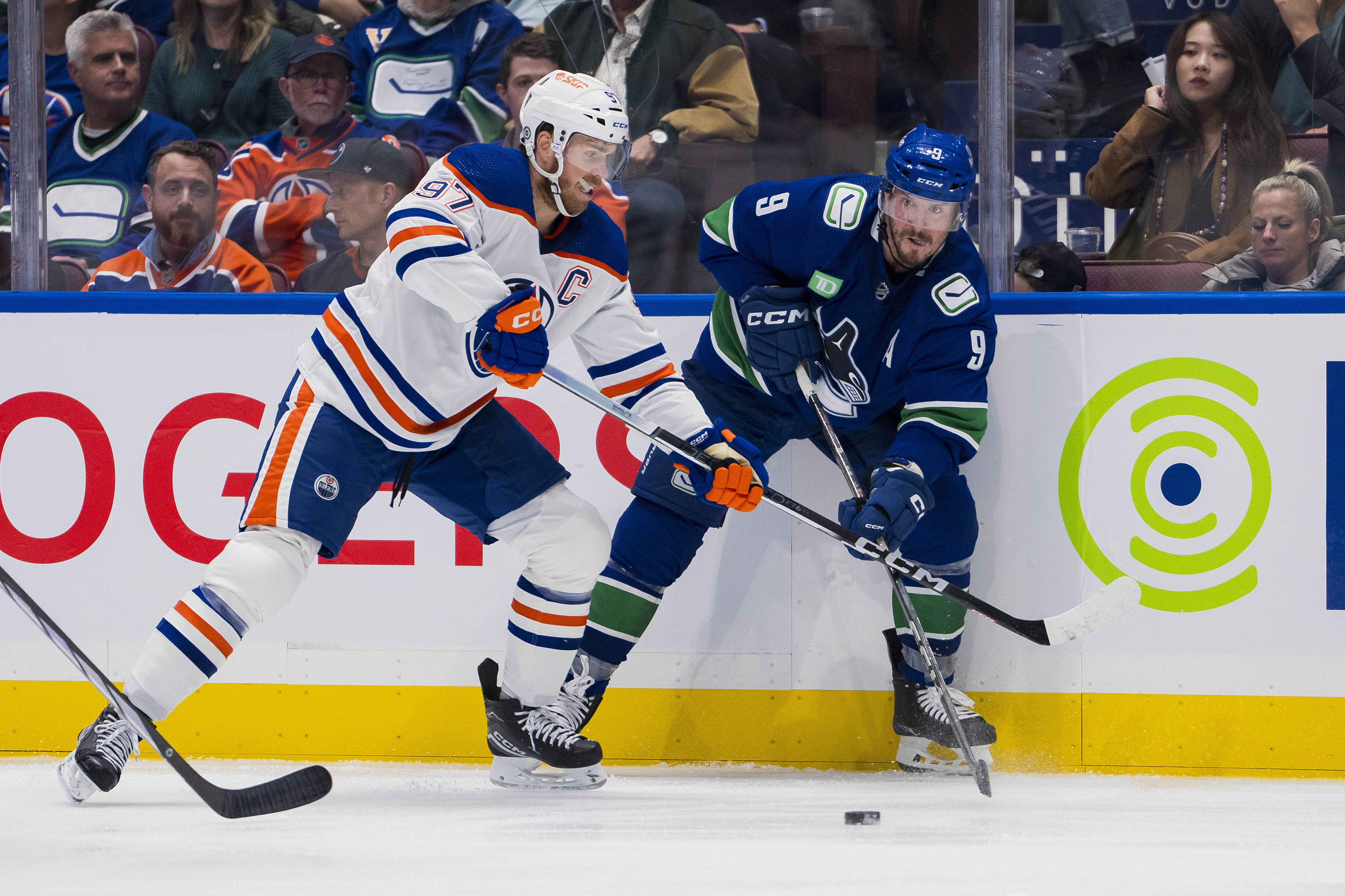 NHL: Edmonton Oilers at Vancouver Canucks