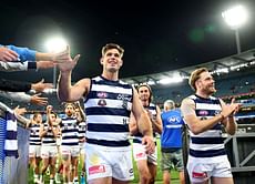 Geelong Cats coach Chris Scott backs goalkicking supremo despite recent drop-off in form