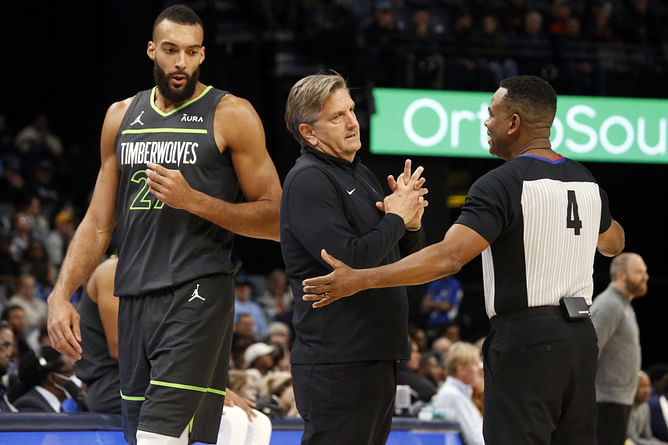 “Must be $10,000 for towel and $15,000 for heating pad?”- Chris Finch drops the hammer on NBA over Jamal Murray saga amid Rudy Gobert fine