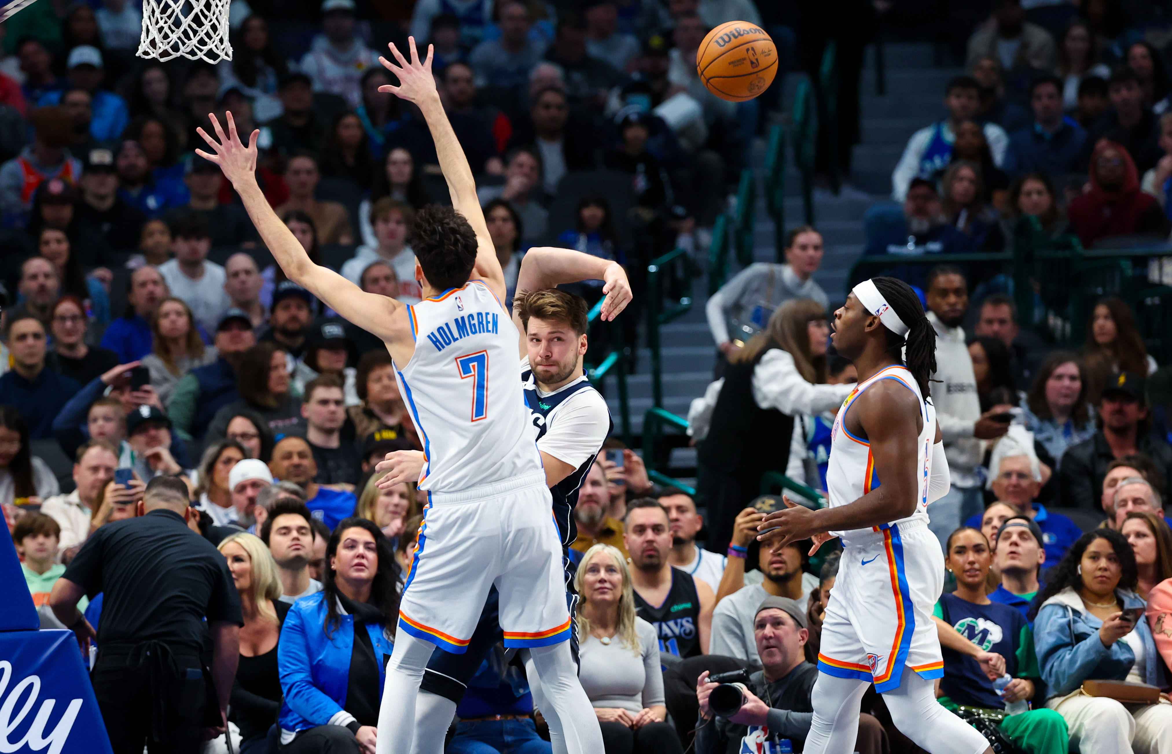 NBA: Oklahoma City Thunder at Dallas Mavericks