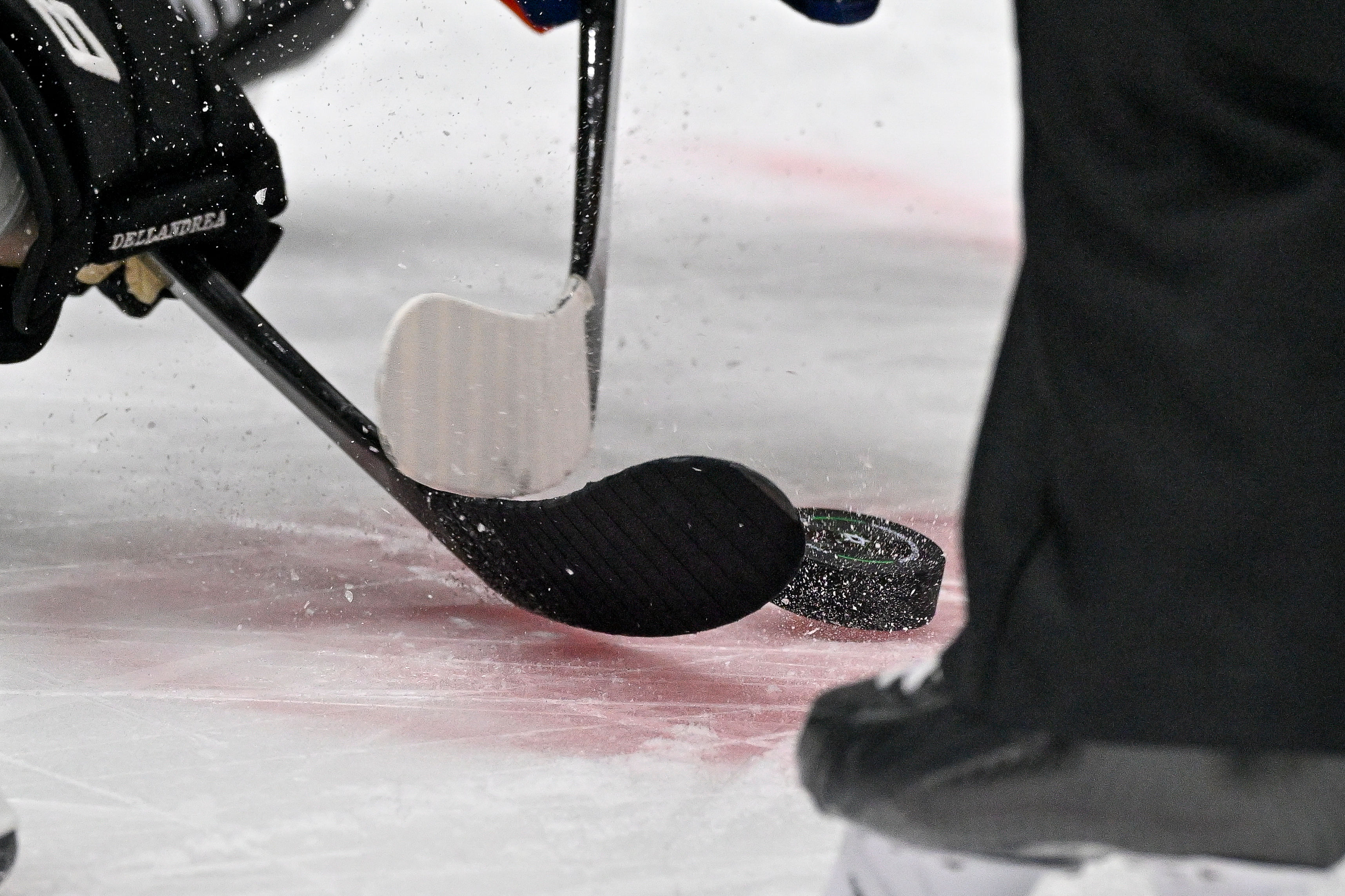 NHL: New York Islanders at Dallas Stars