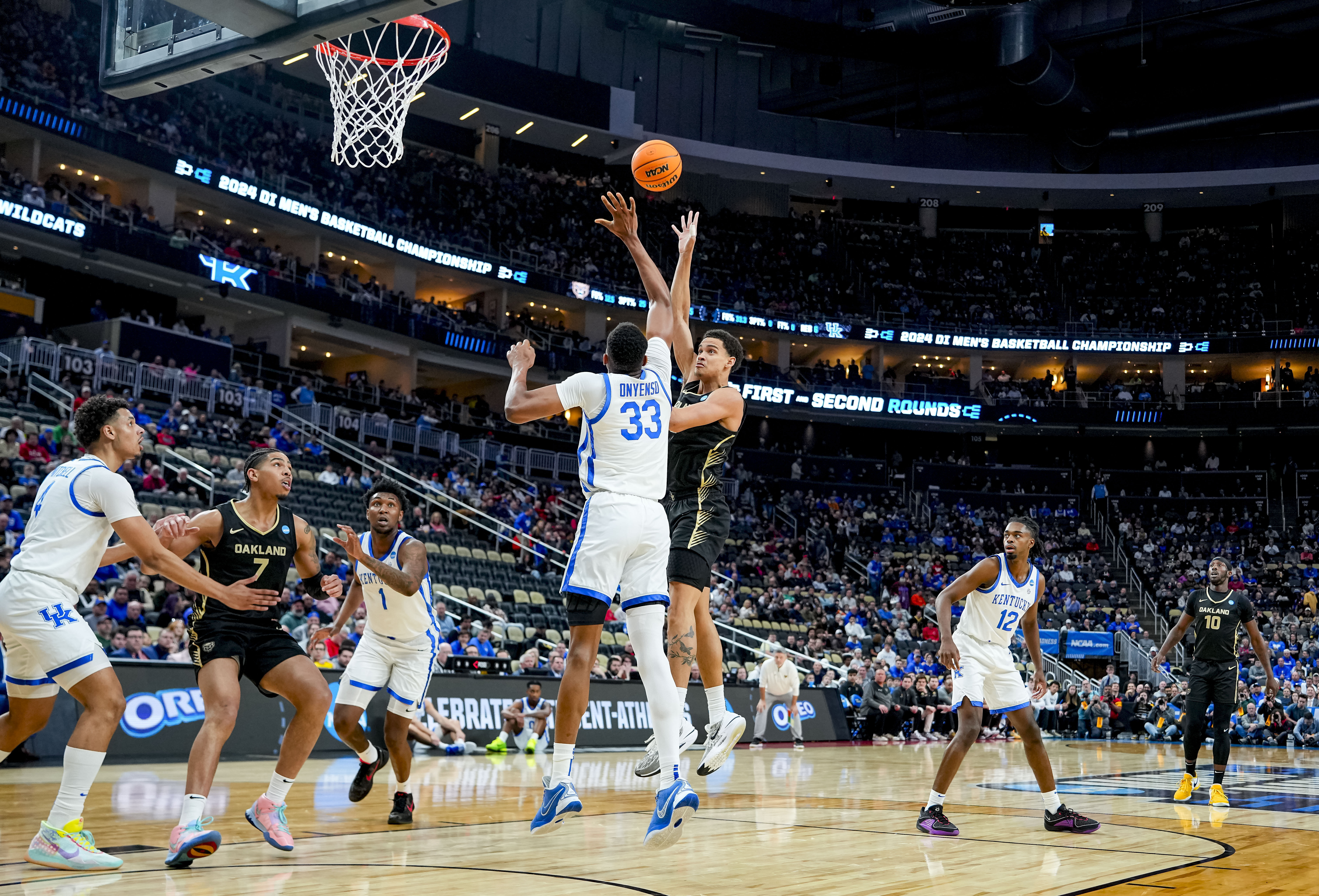 NCAA Basketball: NCAA Tournament First Round-Kentucky v Oakland