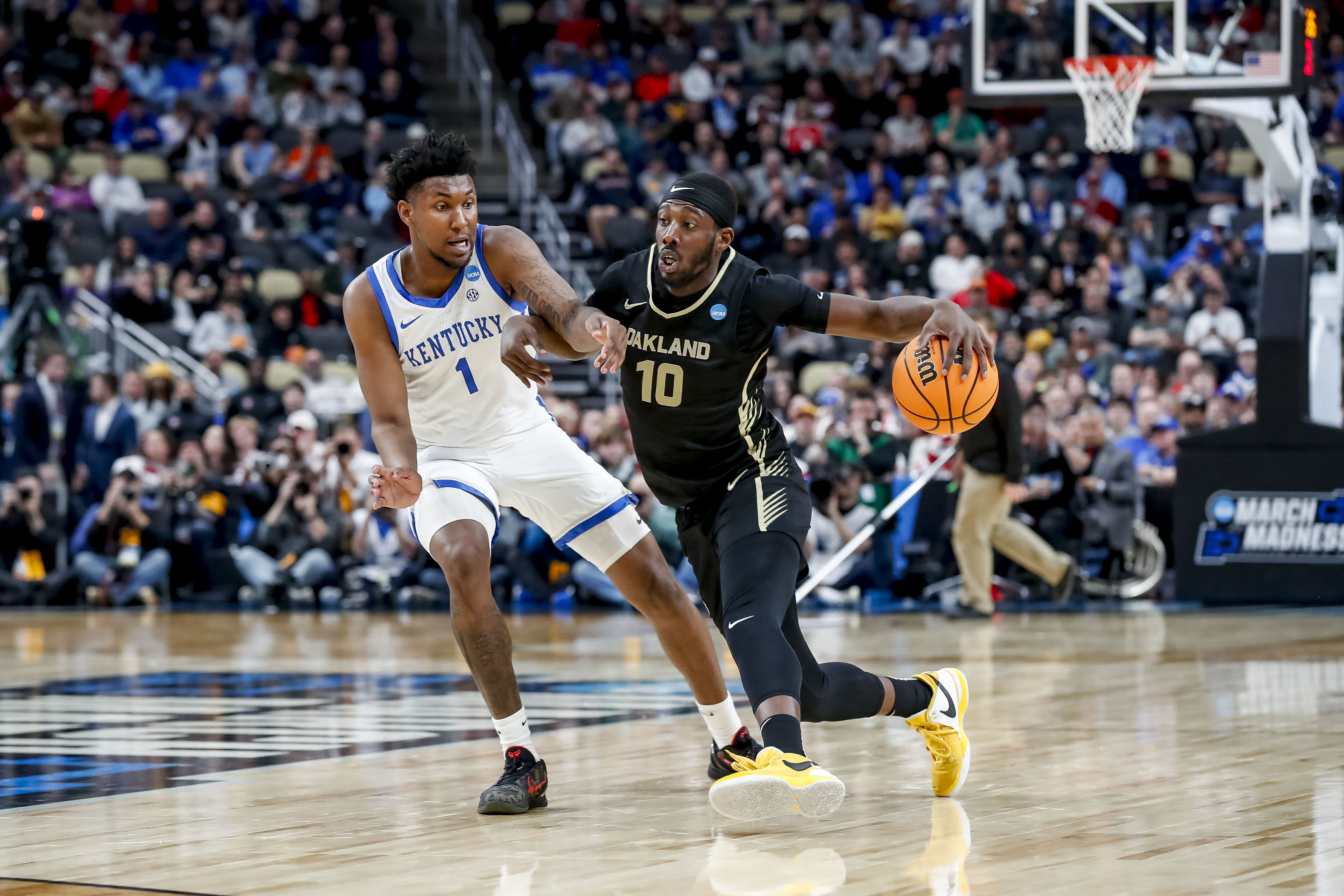 NCAA Basketball: NCAA Tournament First Round-Kentucky v Oakland