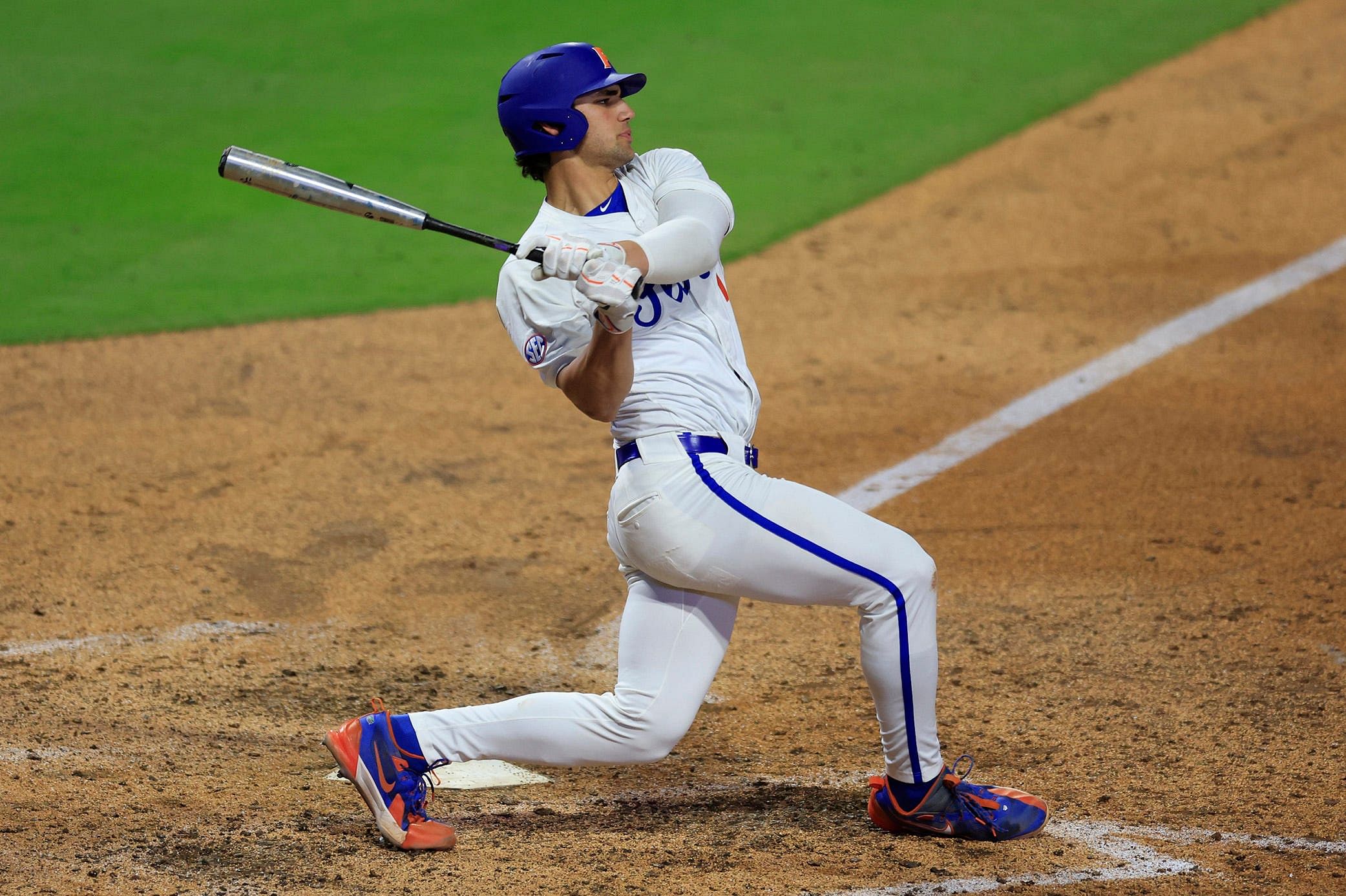 A star as both a hitter and a pitcher, Florida&#039;s Jac Caglianone is a college baseball marvel.