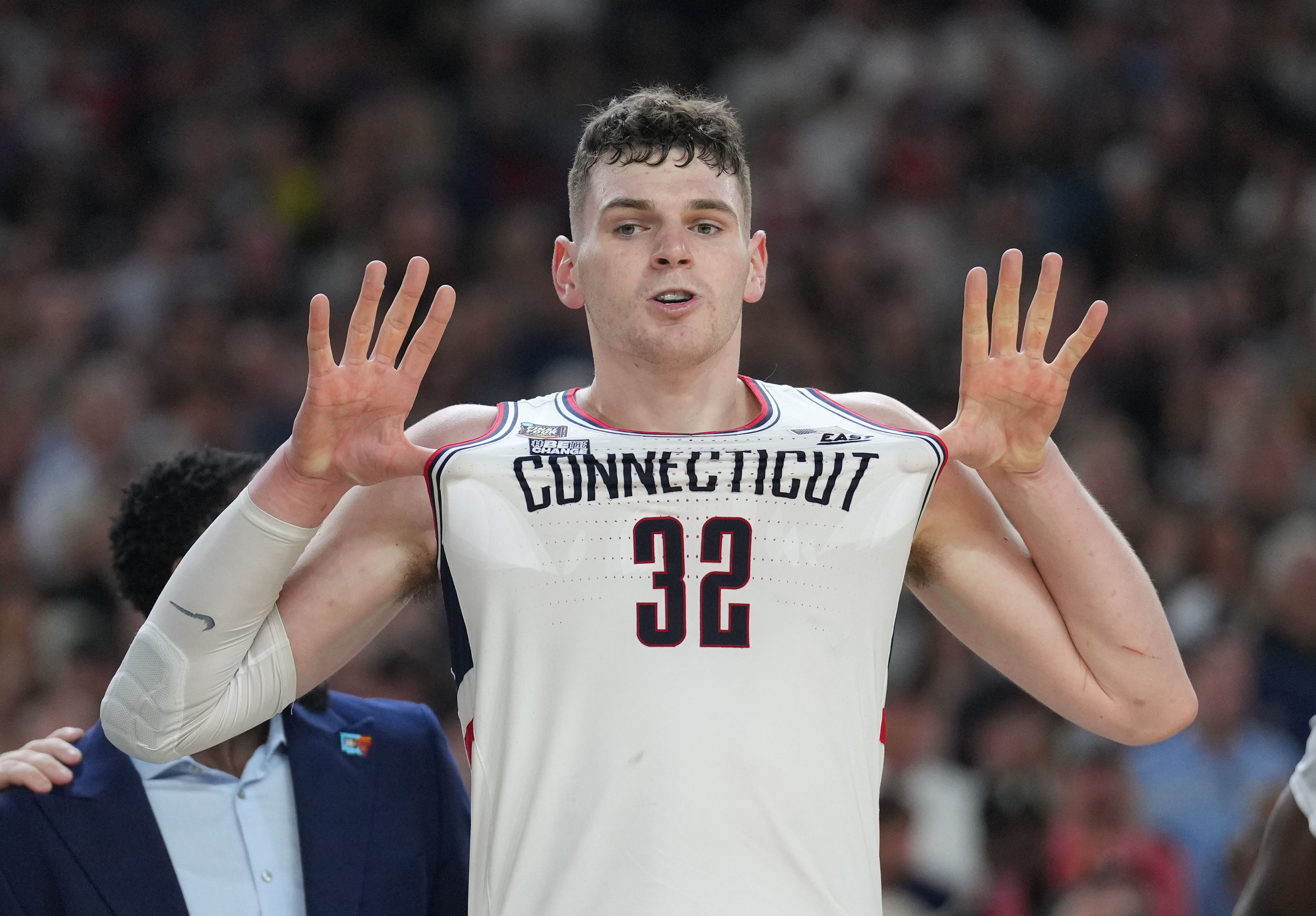 Donovan Clingan played quality minutes as a starting center for UConn.