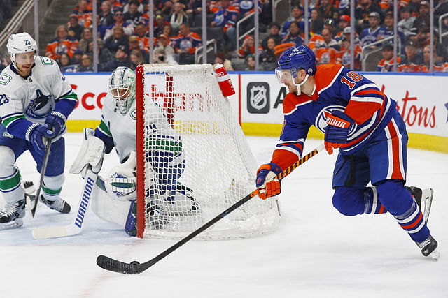 NHL: Vancouver Canucks at Edmonton Oilers