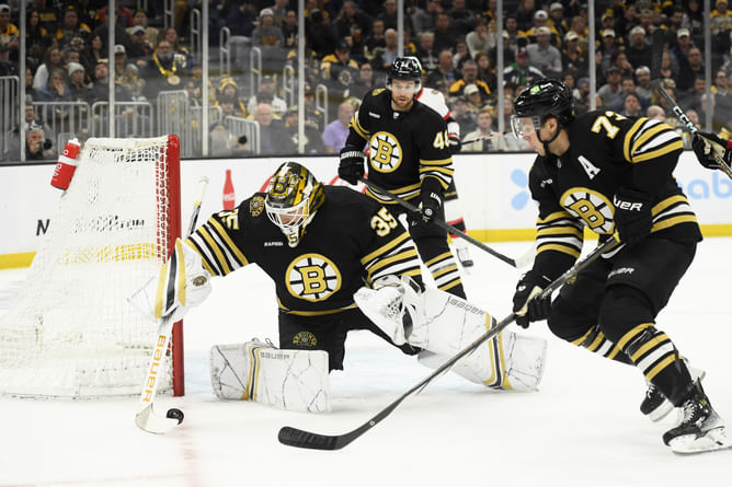 Linus Ullmark shares a message for Bruins fans as trade rumors continue to circulate around $20,000,000 goaltender