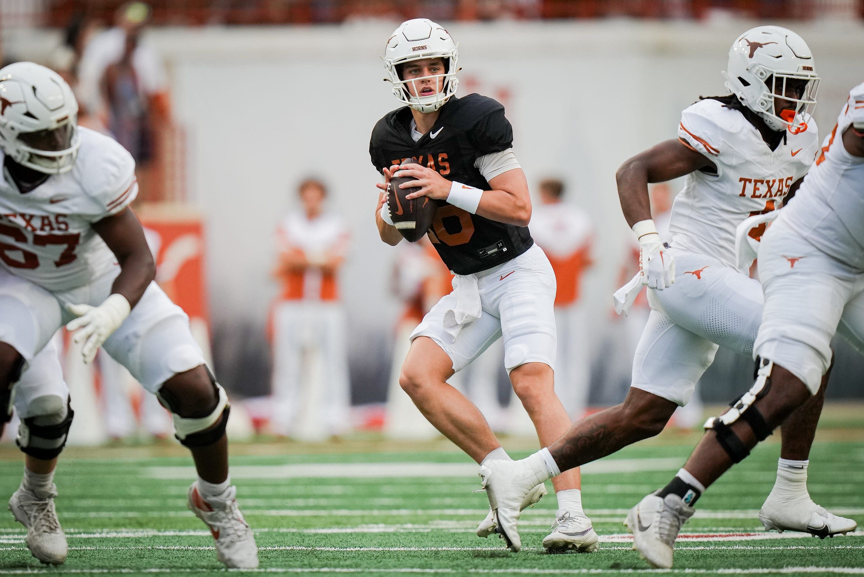 Texas and backup QB Arch Manning could challenge for the college football national title this fall.