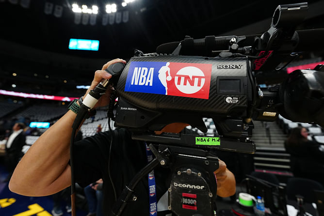 NBA demands TNT to outbid NBC for broadcast deal by $300 million to retain rights: Report