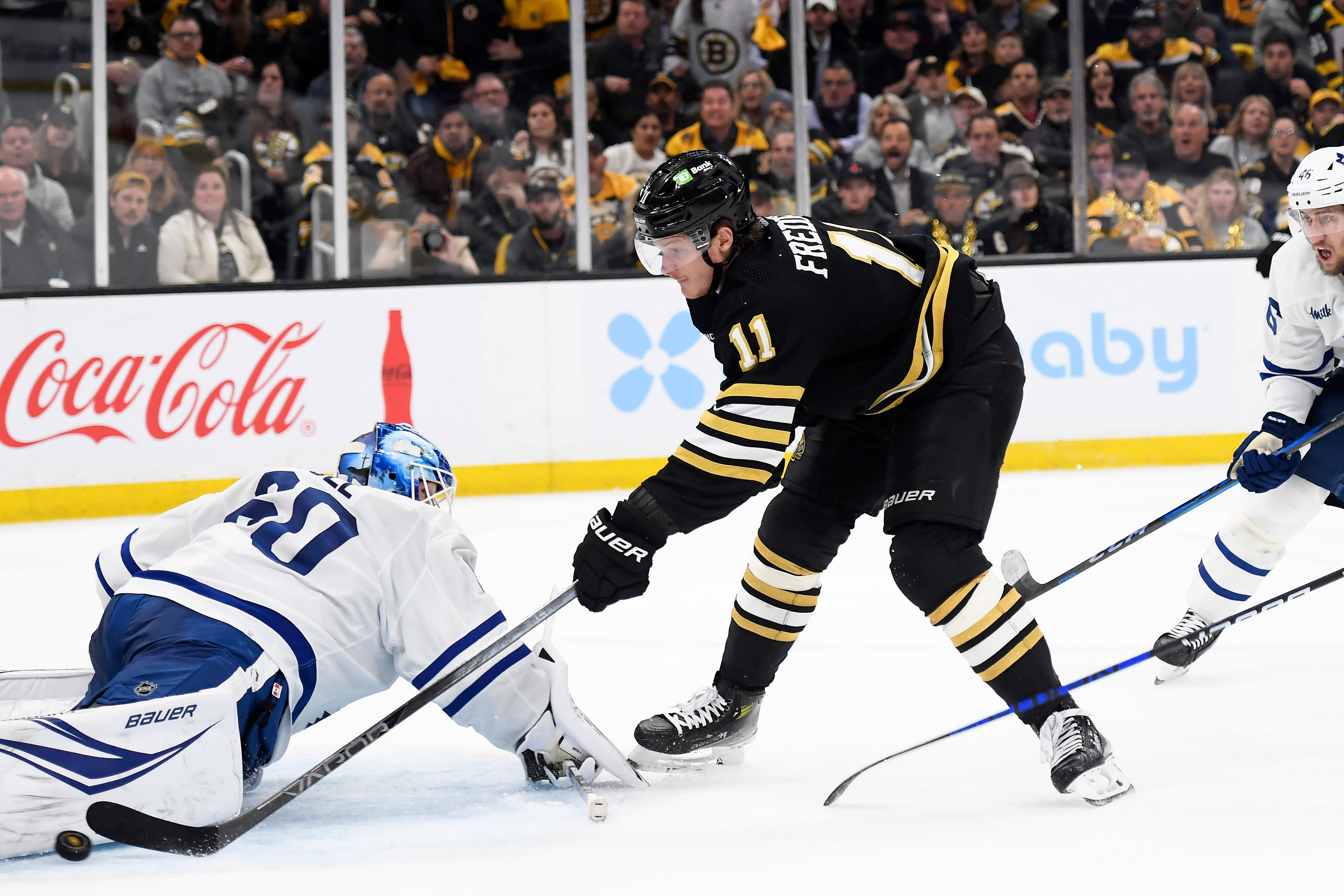 NHL: Toronto Maple Leafs at the Bruins