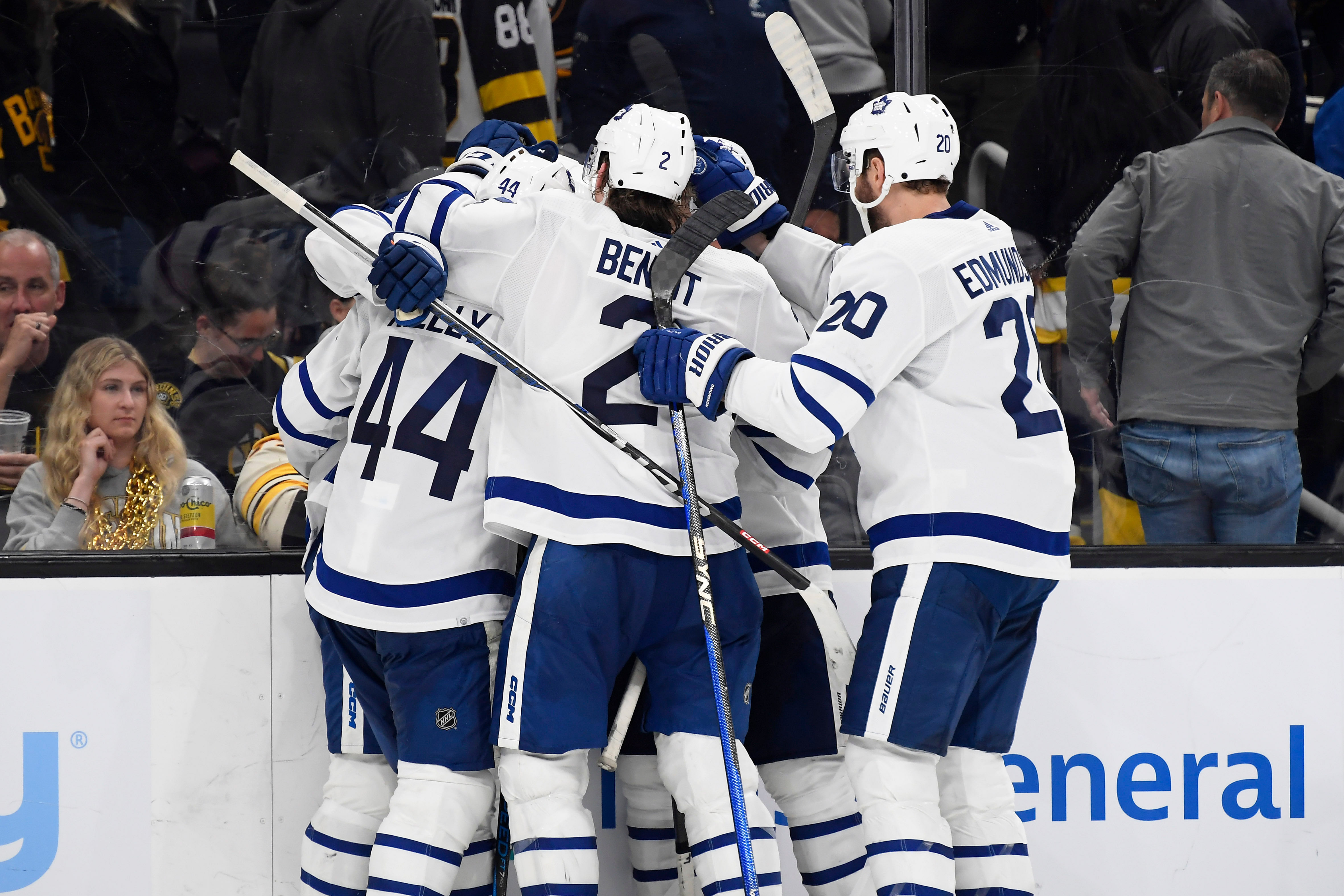 NHL: Toronto Maple Leafs at the Bruins