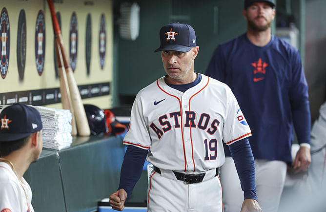 "Time for Joe Espada to go asap" - Astros fans heartbroken as team faces humiliating loss against Angels
