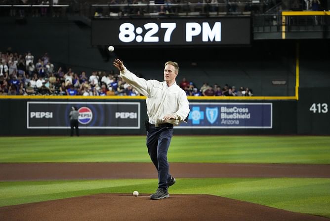 Topps to launch exclusive autographed baseball cards featuring beekeeper who saved Dodgers-Diamondbacks game