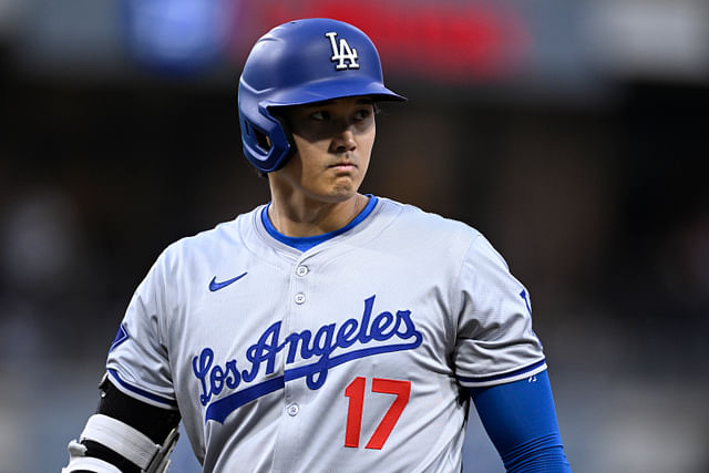 In Photos: Dodgers star Shohei Ohtani rocks pre-game look as he arrives ...