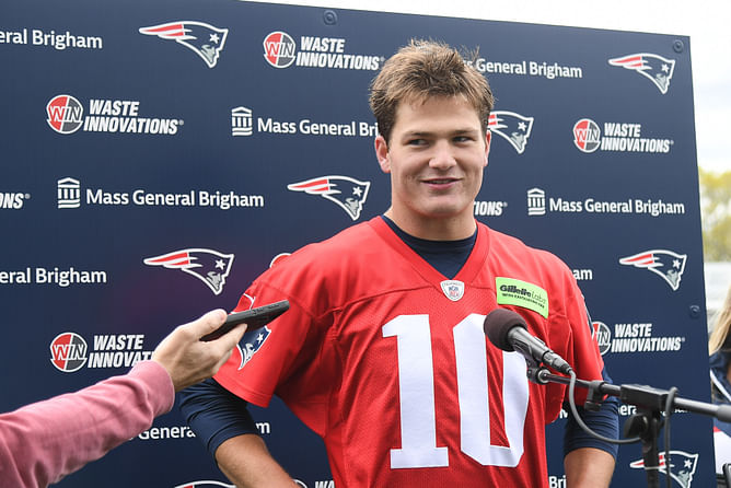 WATCH: Drake Maye stuns with no-look pass during Patriots OTAs