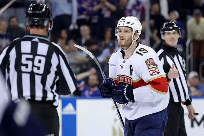 "Keep the forecheck up, shoot the puck" - Matthew Tkachuk on team mindset in third period that kept them going in Game 5