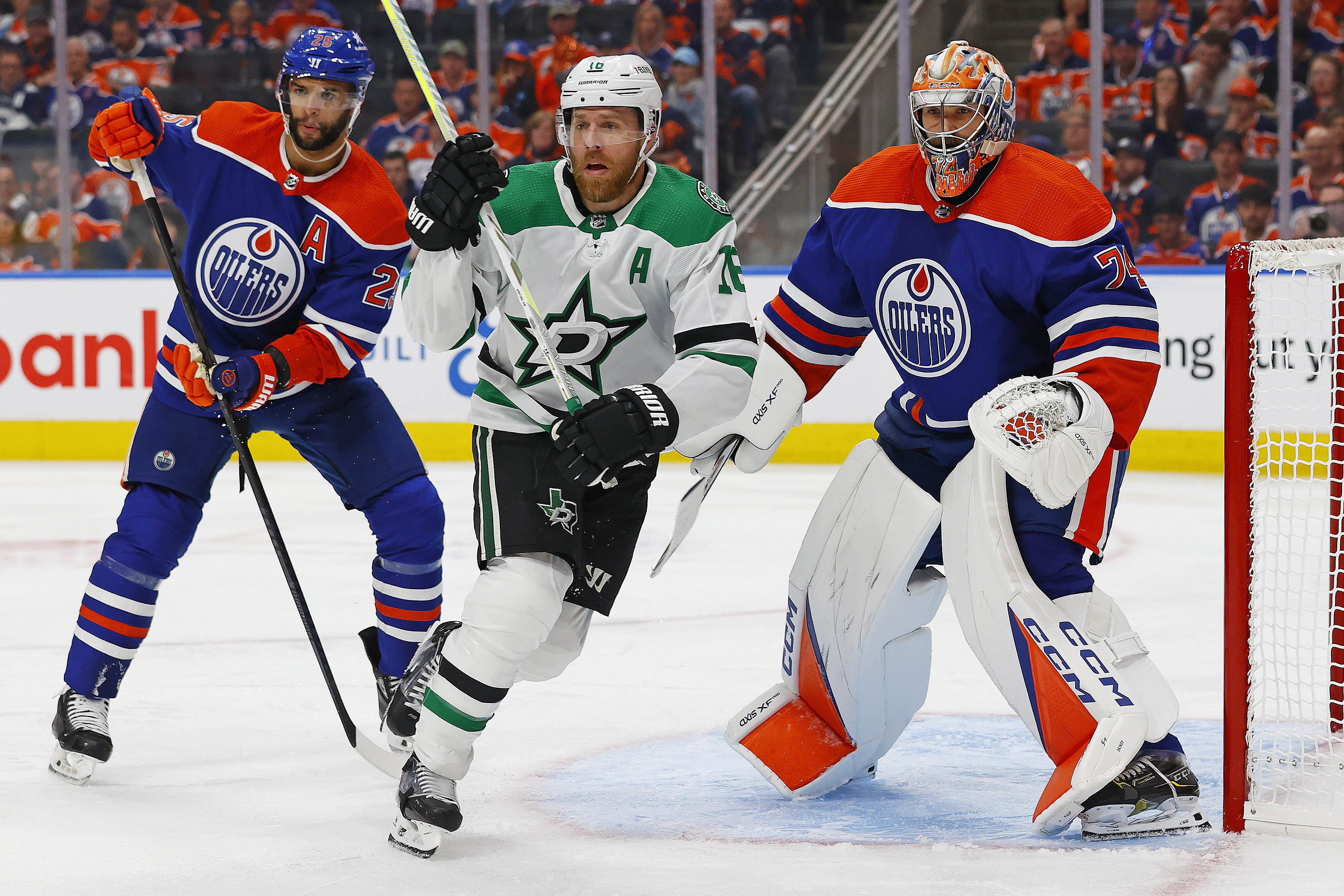 NHL: Stanley Cup Playoffs-Dallas Stars at Edmonton