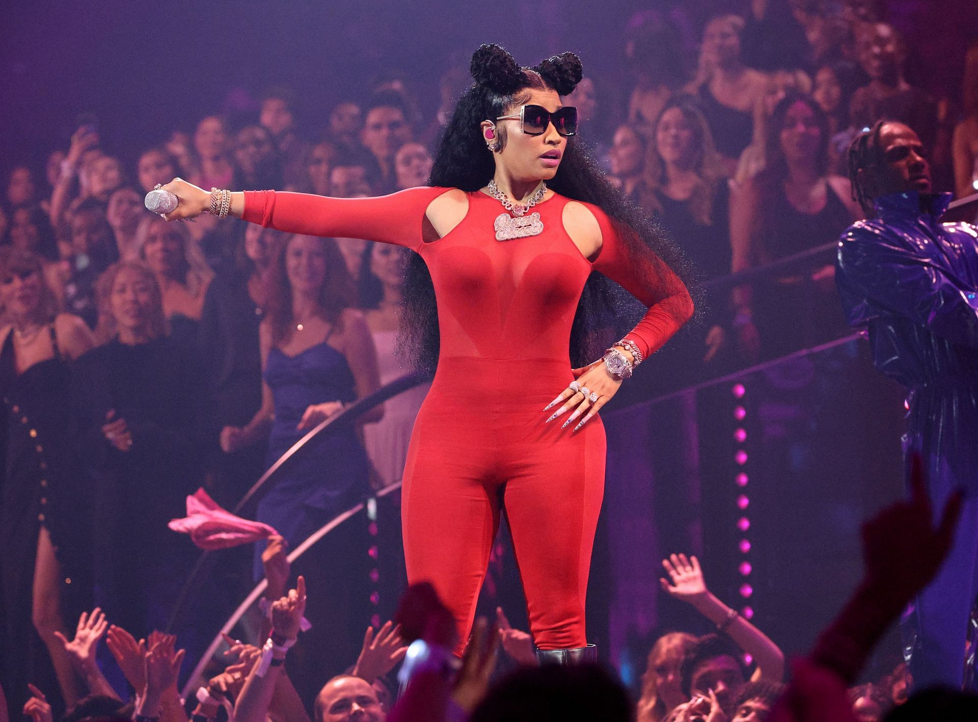 Nicki Minaj has captured the entire incident on her social media (Image via Getty)