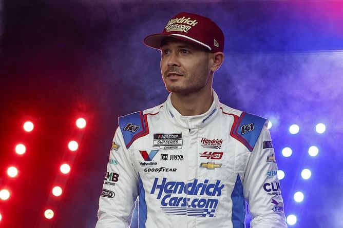 "Catering to Hendrick"; "Tony Stewart didn’t need NASCAR" - Fans divided as NASCAR moves All-Star race for Kyle Larson