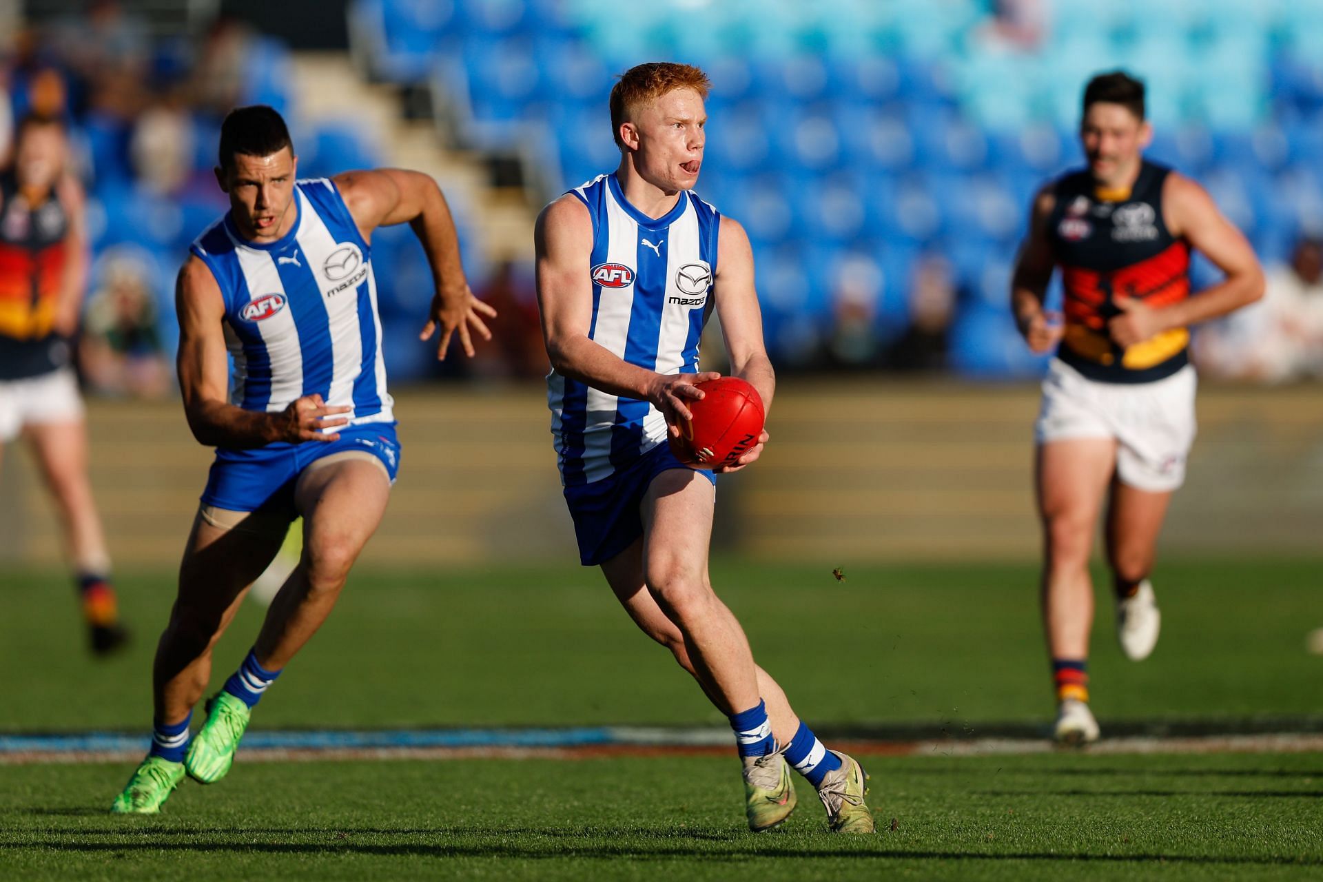 North Melbourne&#039;s Blake Drury with the ball