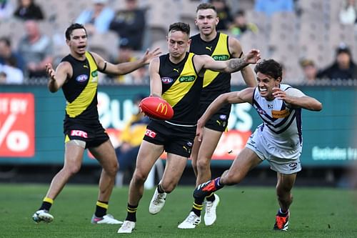 AFL Rd 8 - Richmond v Fremantle