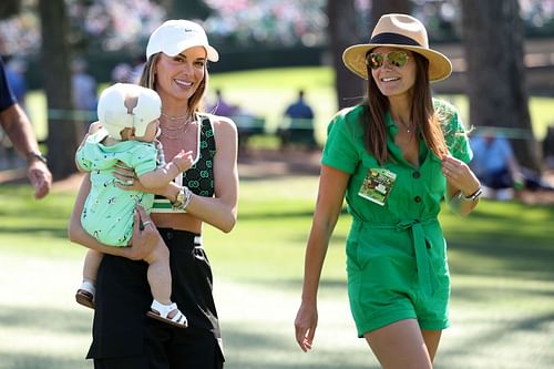 Jena Sims tried her hand at golf while on vacation