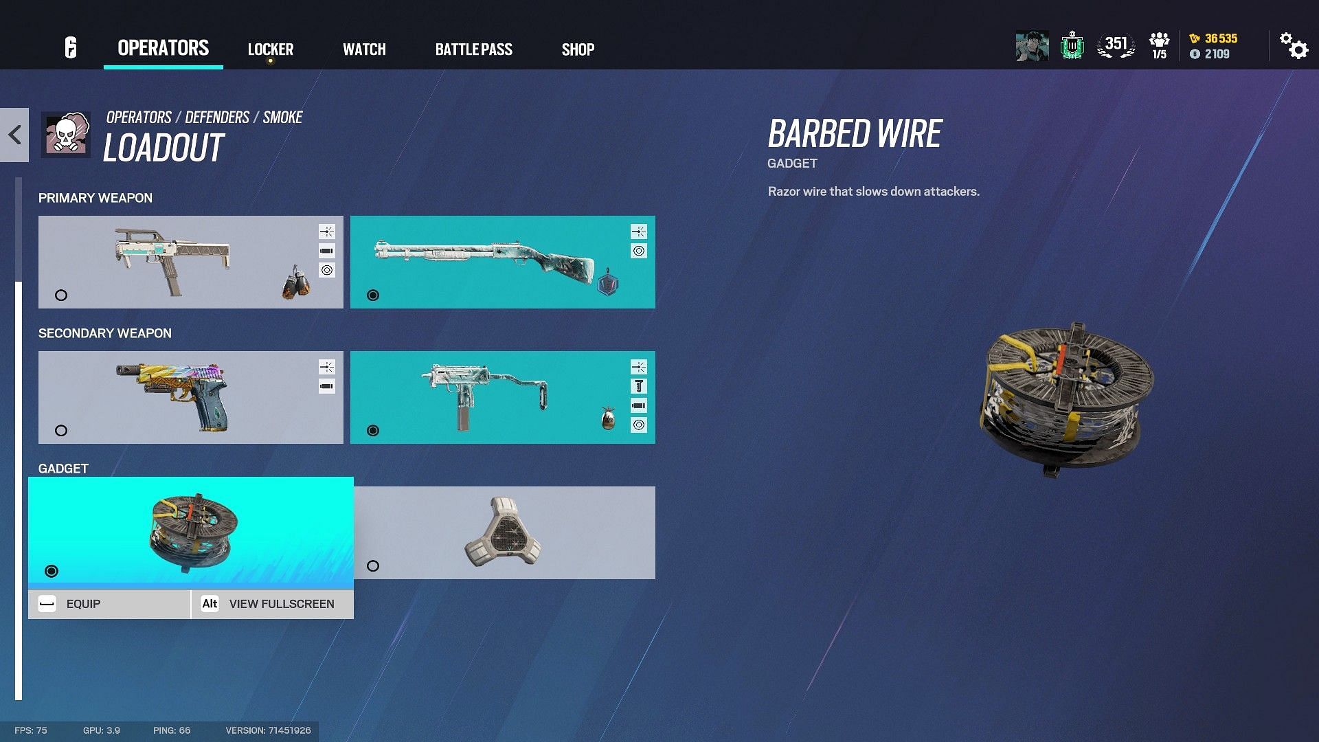 Barbed wire is the best secondary gadget choice in the best Smoke loadout. (Image via Ubisoft)