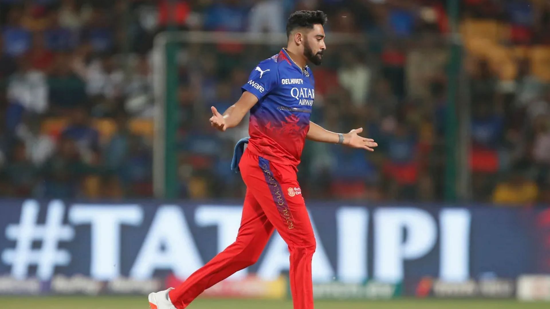 Mohammed Siraj in action against GT in IPL 2024 on Saturday