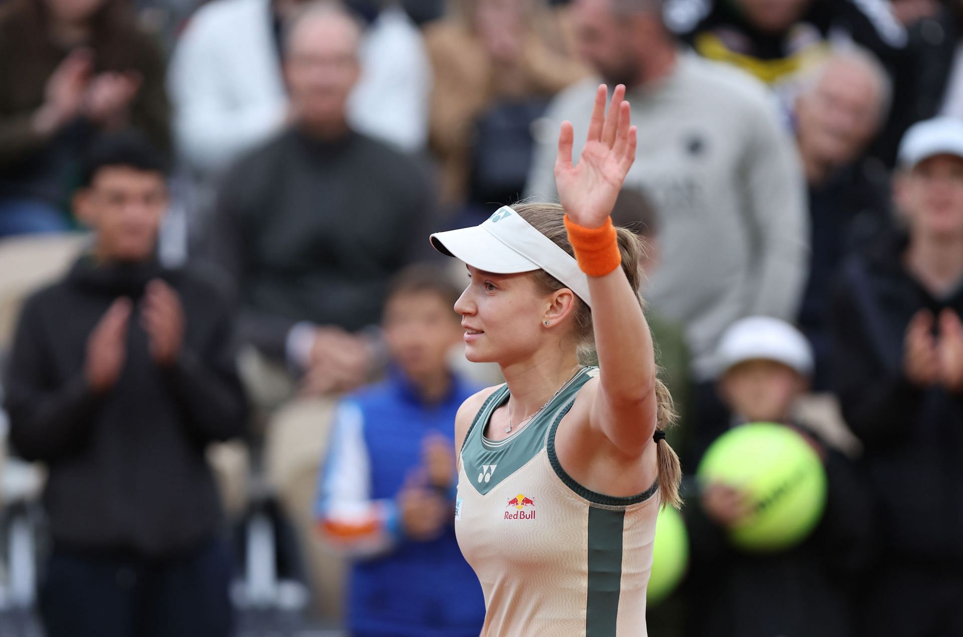 Elena Rybakina at the 2024 French Open. (Photo: Getty)