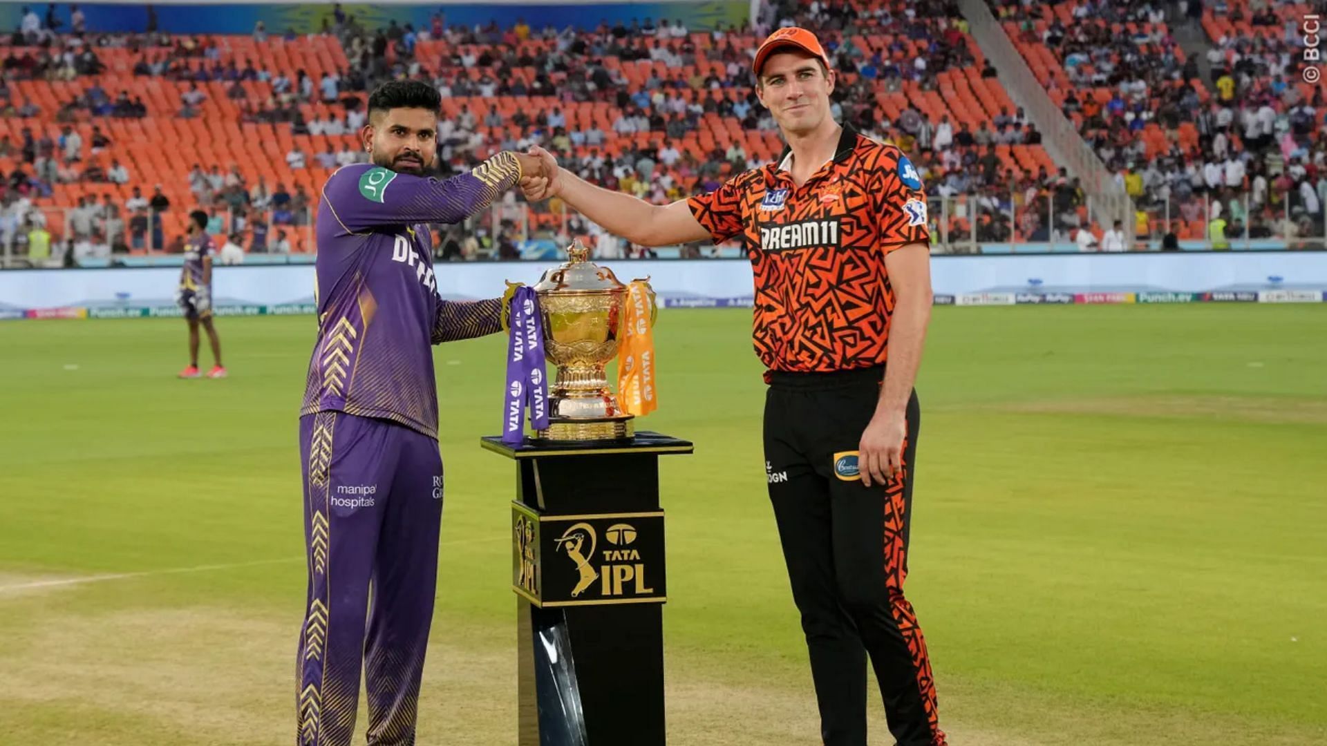 Shreyas Iyer (L) &amp; Pat Cummins with the IPL 2024 Trophy (P.C.:iplt20.com)