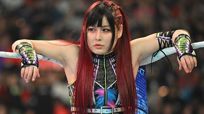 IYO SKY suffers an unexpected loss to 27-year-old superstar on WWE RAW